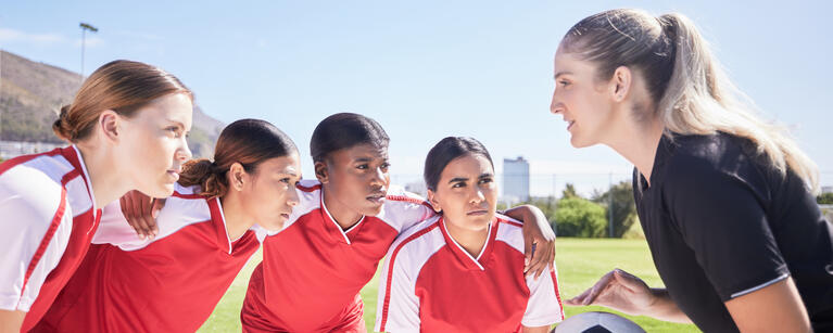 team huddle image (source COLOURBOX)