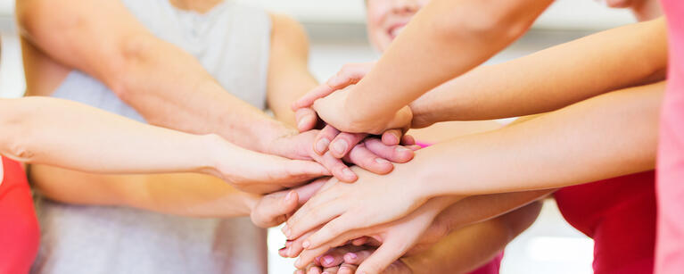 team huddle image (source COLOURBOX)
