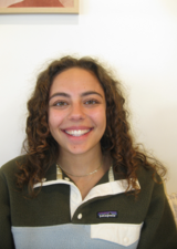 Naya Dalfino headshot