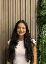 Mahek Bhatt Headshot